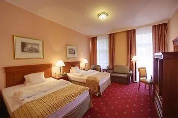 Hotel Lauretta KLV